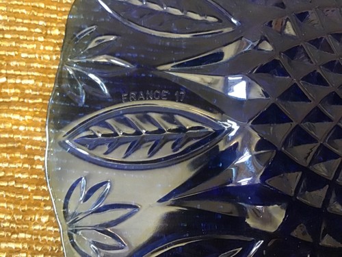 AVON ROYAL SAPPHIRE KOBALTBLAU BLATTMUSTER 8"" GLASSALAT WÜSTENTELLER(N) - Bild 4 von 4