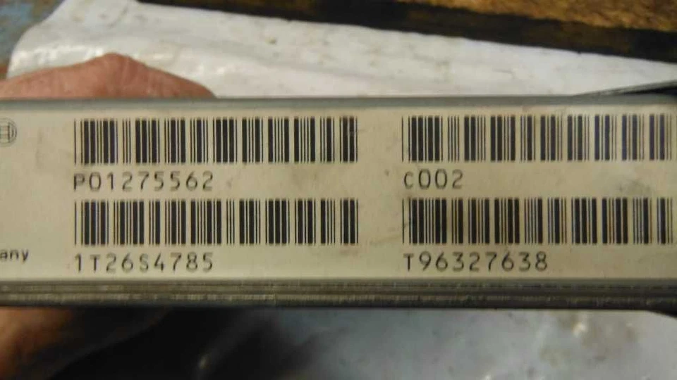 98 VOLVO S70 ENGINE ECM 106194 - Image 3 of 4