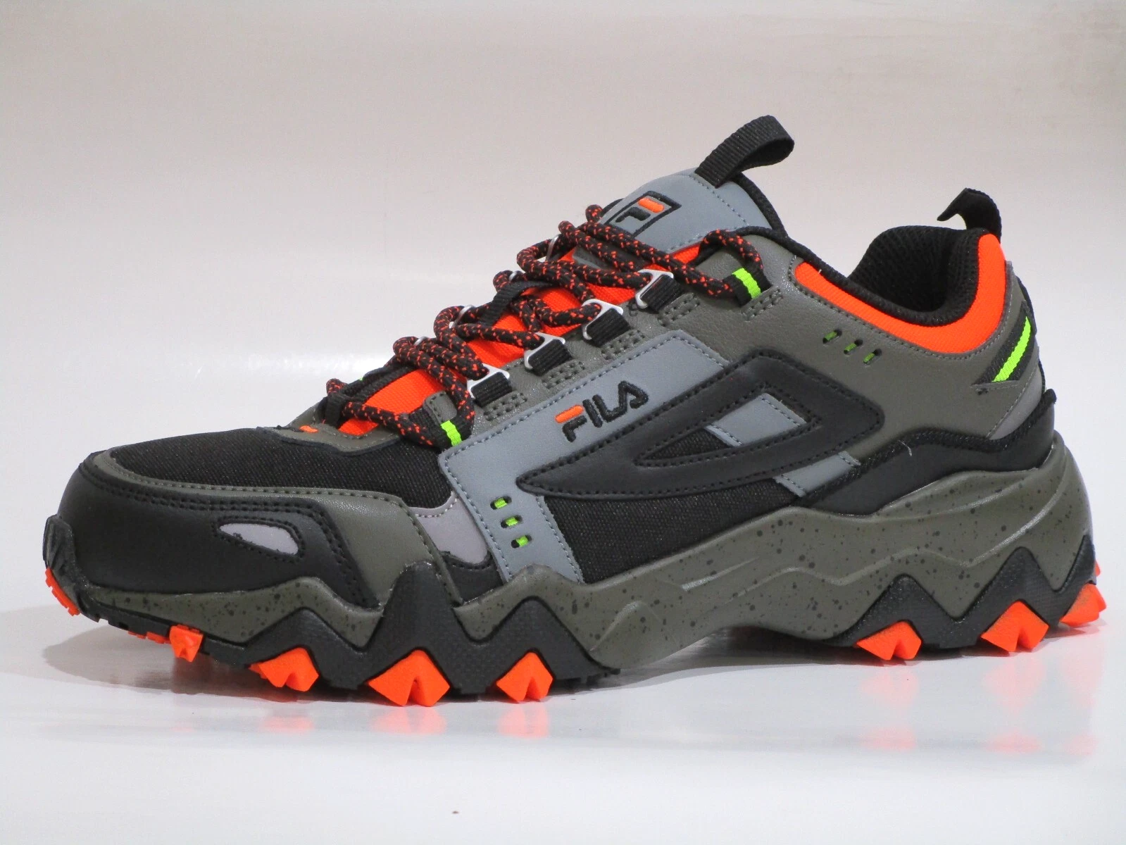 Fila Men's Oakmont Tr [1JM01565-865] Sneaker Shoes, Size 8 M US