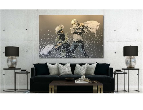 BANKSY Pillow Fight - Walled Off Hotel - Canvas Wall Art Print - Imagen 2 de 5