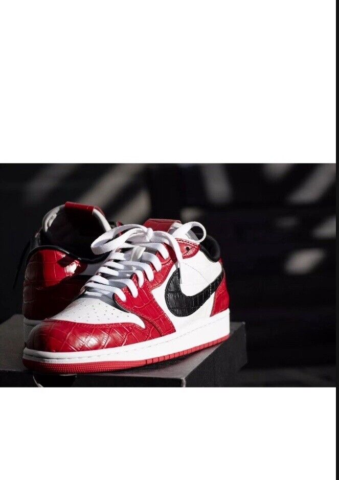 Size 10 - Air Jordan 1 Retro OG Low Chicago 883419952401 | eBay Size 10 - Air Jordan 1 Retro OG Low Chicago 883419952401 | eBay