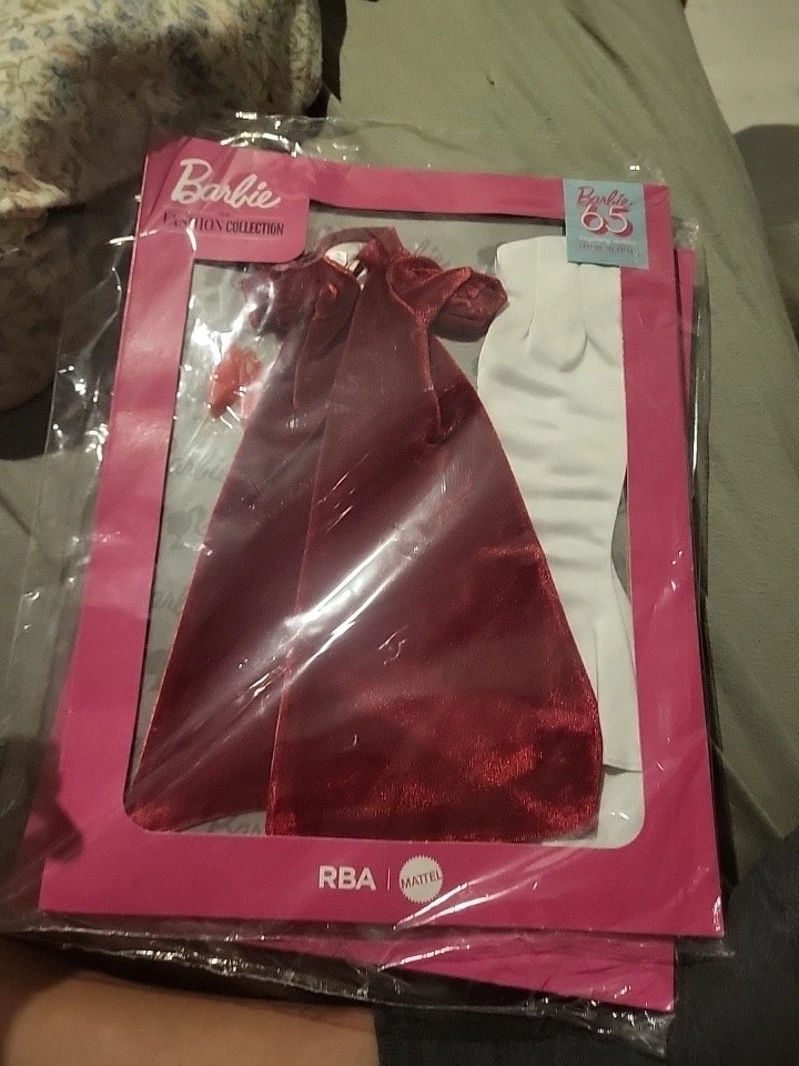 RYAN Lot De 88 Vêtements Et Accessoires Pour Poupée – 10 Robes, 11 Chaussures, 67 Accessoires – Cadeau Pour Fille