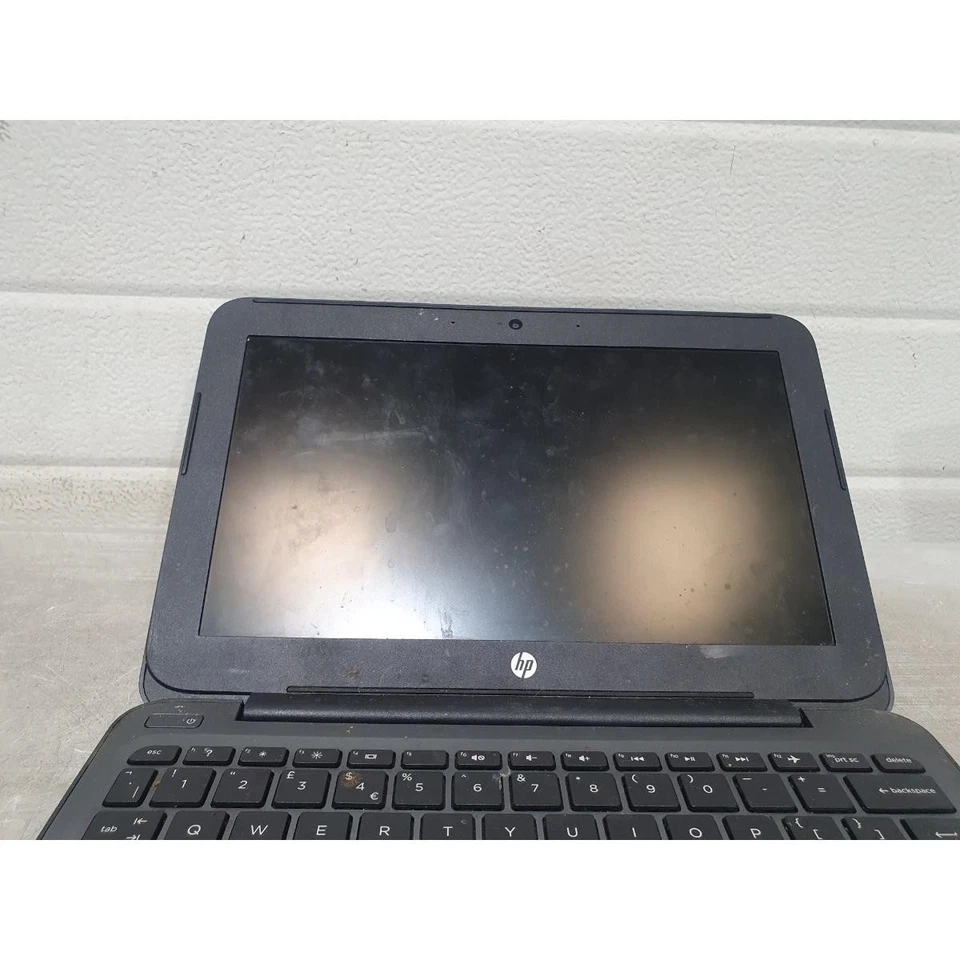 HP Stream 11-r005na Notebook/Laptop Grey 11.6" LED Display HDMI USB - For Parts - Image 2 of 4