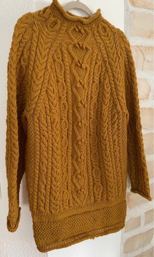Ensemble Senf Gelb Pullover Zopfmuster selfmade handgestrickt Wolle Gr. 42/44 - Bild 5 von 10