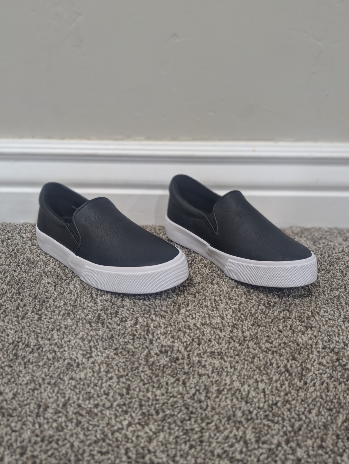 Size 12.5 Unisex Kids Soda Reign-IIG 9-5 Black Slip On Casua