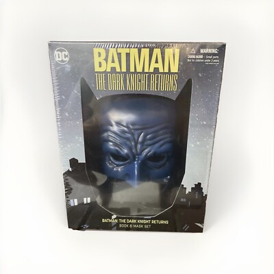 BATMAN Dark Knight Returns  Sealed Book & Mask Set