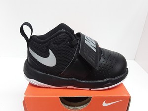 scarpe nike team hustle scarpe nike team hustle