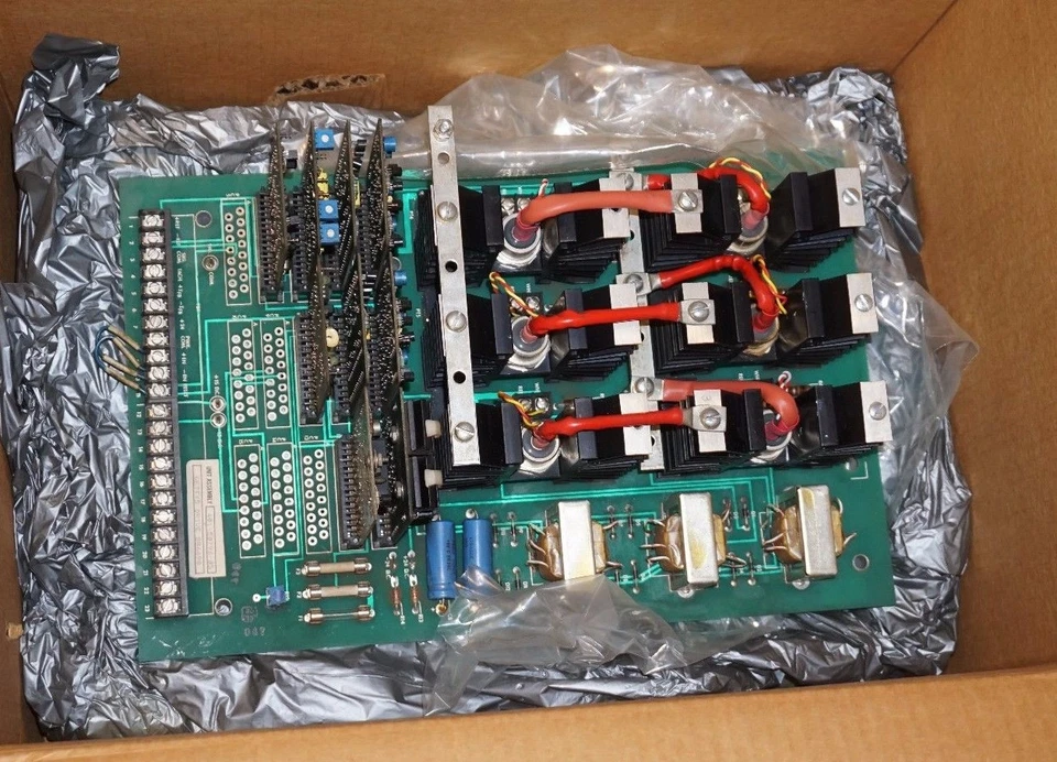 NEW GETTYS 11-1015-105 SPINDLE DRIVE CONTROLLER 886690, W/ 11-0089-100 MODULES - Image 2 of 4