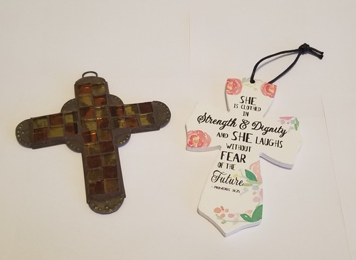Cross Crosses Gift Home Decor Wall Art Lot of 2 Metal & Wooden Christian  - Bild 1 von 9