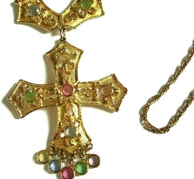 Vintage Gold Tone Cross Pendant Necklace 8741