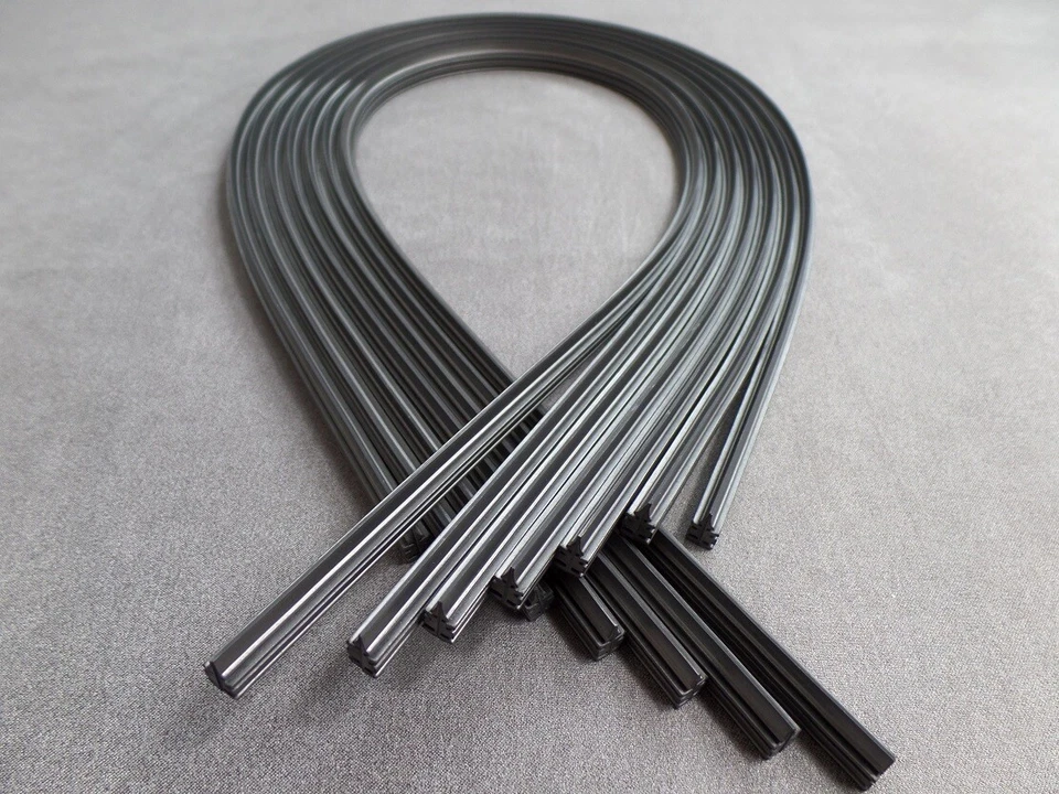 6 gommini tergicristallo 700 mm gomma di ricambio per tergicristalli Bosch Aerotwin - Immagine 2 di 3