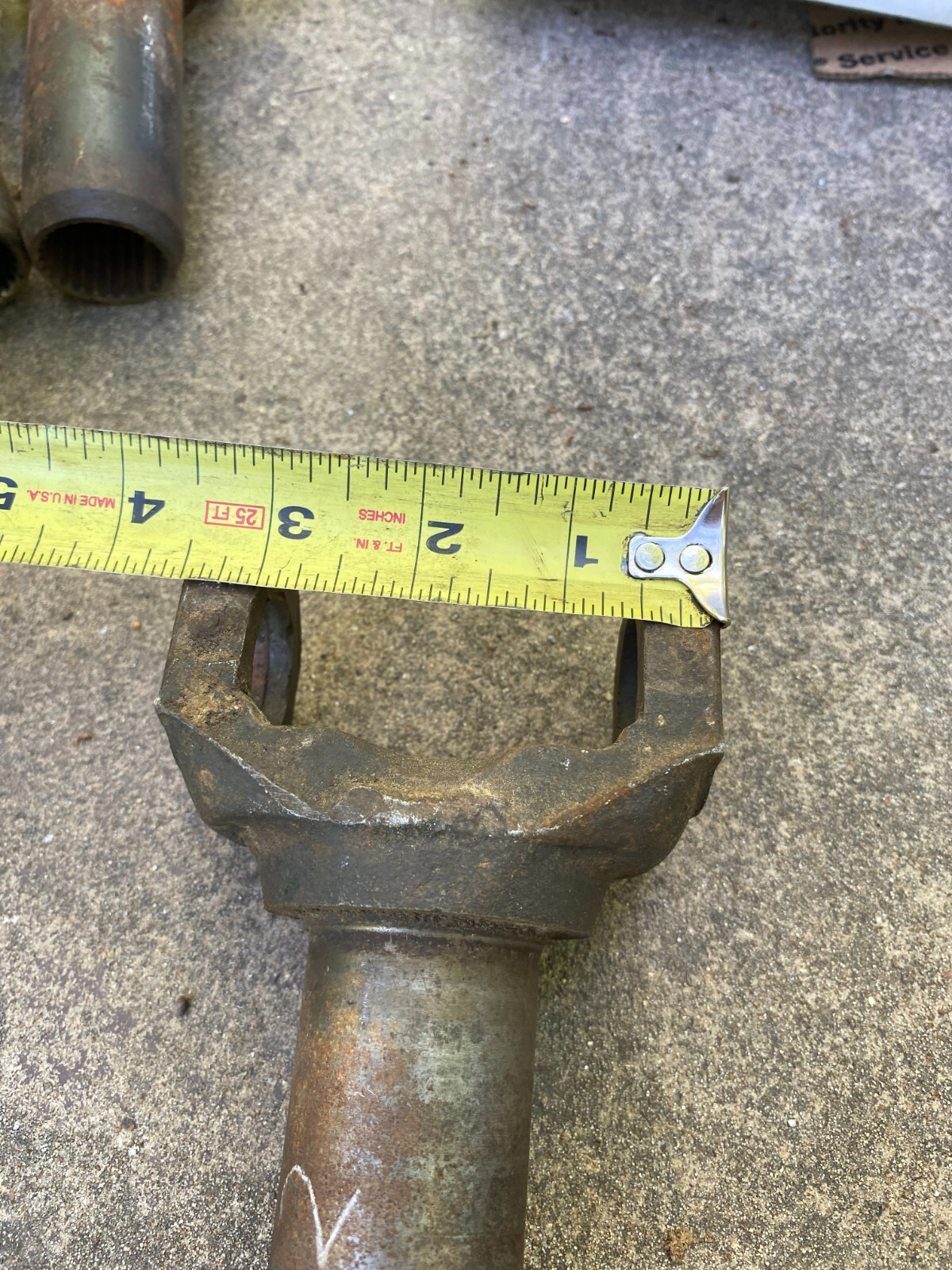 1970s 1980s GM 26 spline automatic transmission slip yoke TH200 Metric