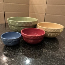 Set 4 Signature Home Grown Nesting Mixing Serving Bowls Green Yellow Red Blue