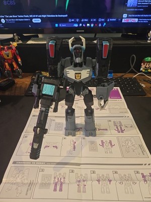 Hasbro Transformers Animated Voyager - Shockwave Action Figure