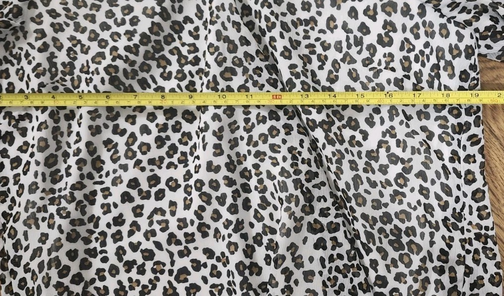 Animal Print Blouse 1 State M White Leopard Print Medium V Neck Blouse 