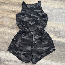 Athleta Girl On The Go Romper Black Grey Camo Multiple Pockets Size XS/6
