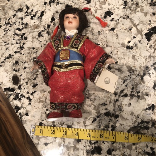Tuss Doll "Kwan” Mulan Papa William Tung Collection Around The World Porcelain - Picture 9 of 9
