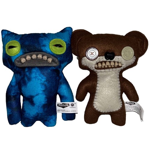 Akedo Holiday Attack Shreddy Claws Ugly Sweater Chux Frosty