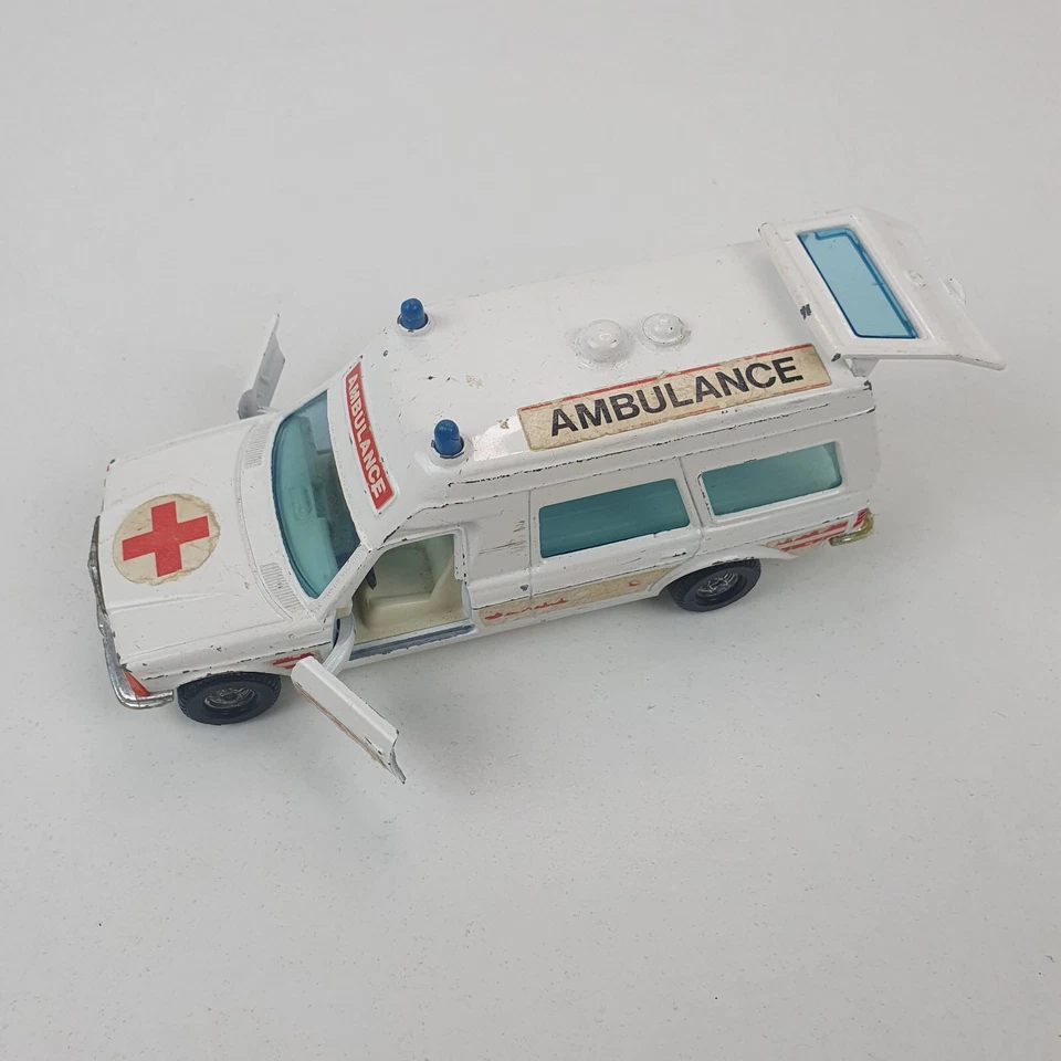 ambulancia corgi mercedes bonna 2500 modelo diecast juguetes vintage coleccionables Foto 3 de 4
