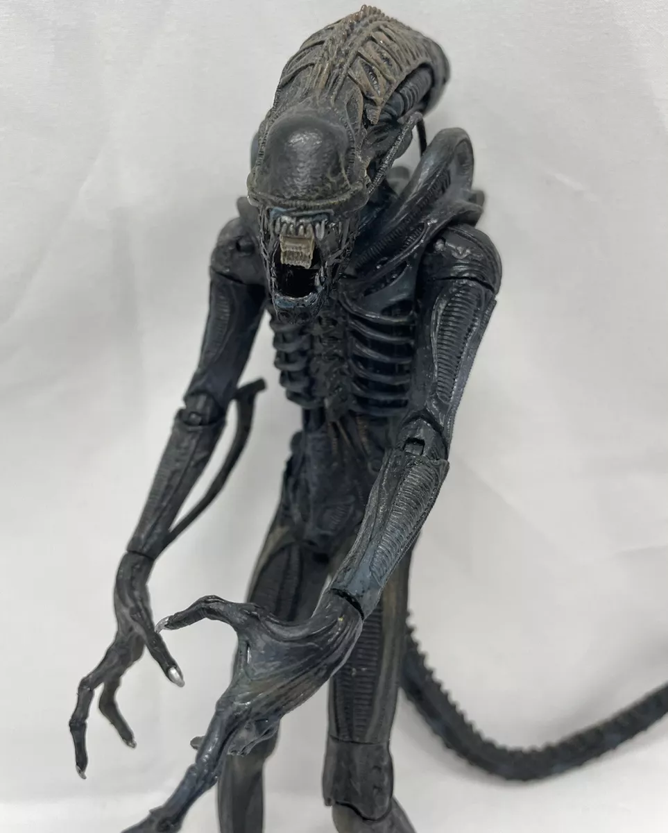 Best neca alien figures outlet