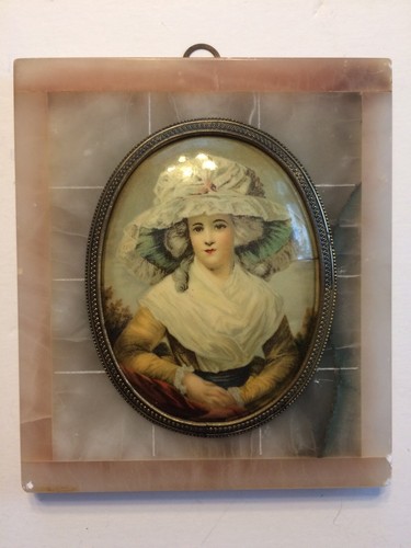 Antique 19th Century Victorian Beautiful Women Concave Cameo on Marble Old #1 A7