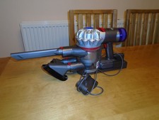 DYSON V8 HANDHELD VACUUM CLEANER + WALL MOUNT + TOOLS + GREAT BATTERY + CHARGER