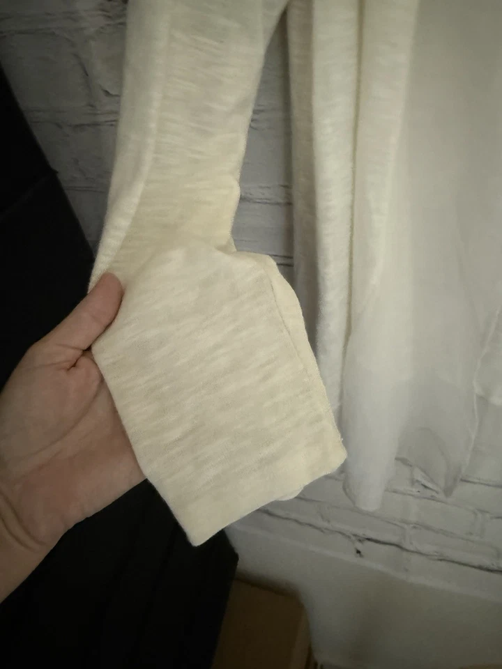 Cárdigan Metaphor Crema Sin Cierre Poliéster/Rayón/Spandex Usado en Excelente Condición Para Mujer Talla M/L Foto 4 de 4