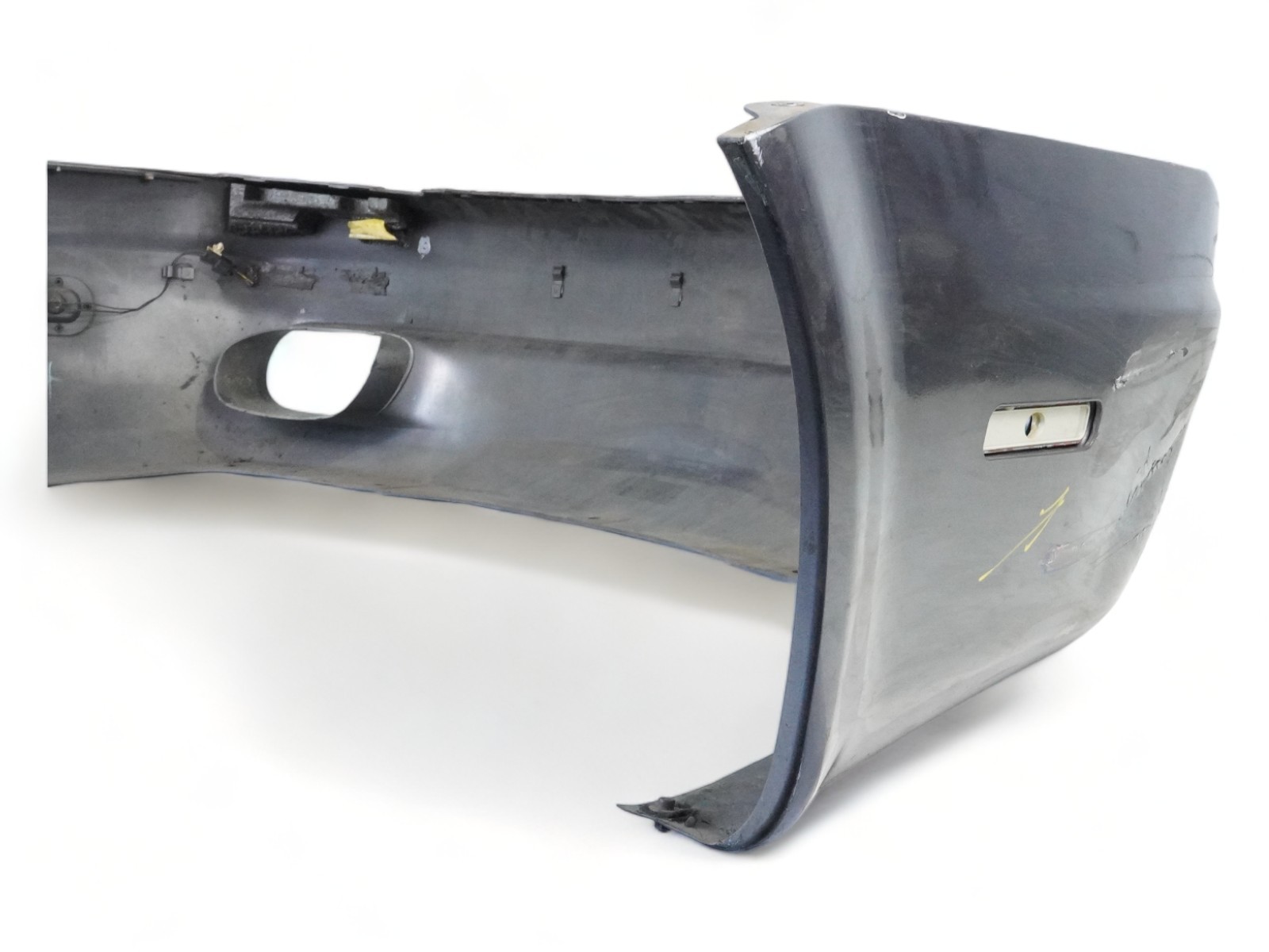 2003-2008 Maserati Quattroporte M139 Gas OEM Rear Bumper Cover Panel 980139430