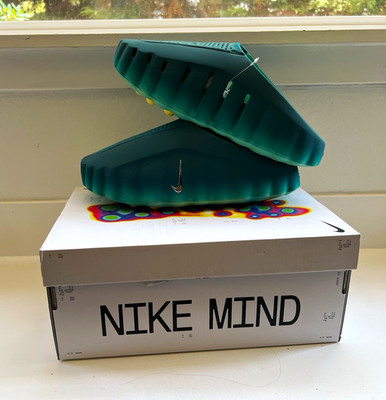 Nike Mind 001 Men s Slip-On Slide Sandals Green/Yellow Sz 12 Synthetic NWB