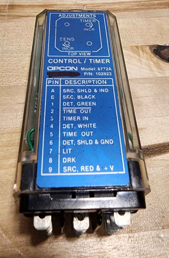 Eaton Cutler Hammer 8772A-6501 Photoelectric Control Unit Module 70 Series NOS