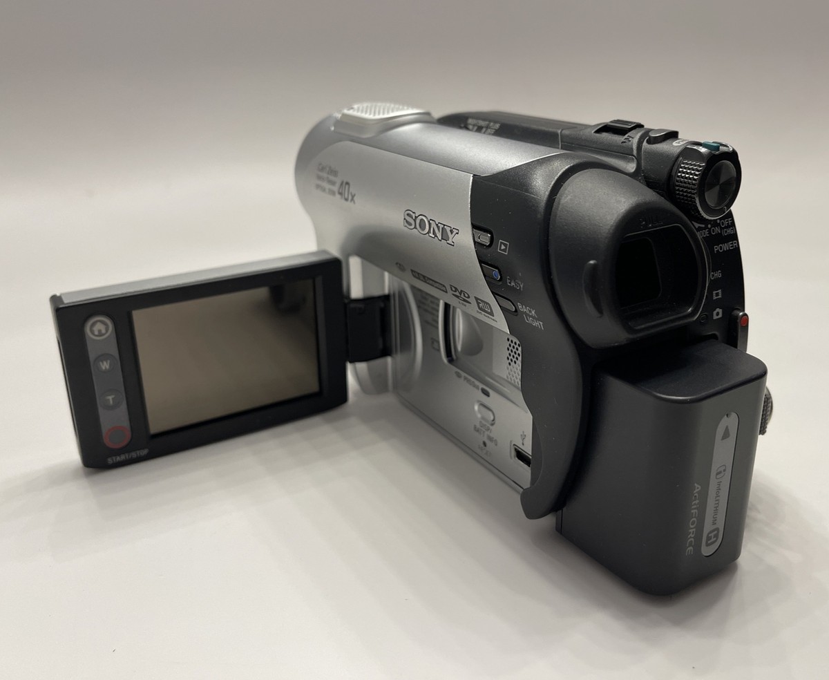 Sony Handycam DCR-DVD108 Carl Zeiss Lens 40X Optical Zoom w