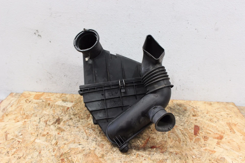 Conjunto de caja de filtro limpiador de admisión de aire Mercedes Clase CLK L70401 1998-2002 FABRICANTE DE EQUIPOS ORIGINALES Foto 4 de 4