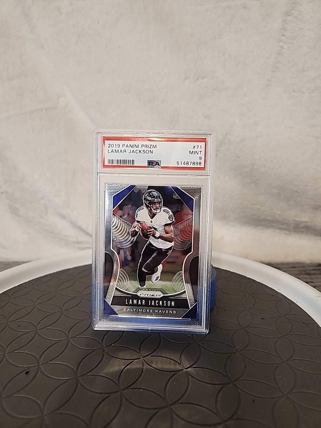2019 Panini Prizm LAMAR JACKSON #71 Gold Lazer Prizm PSA 9 Mint Ravens