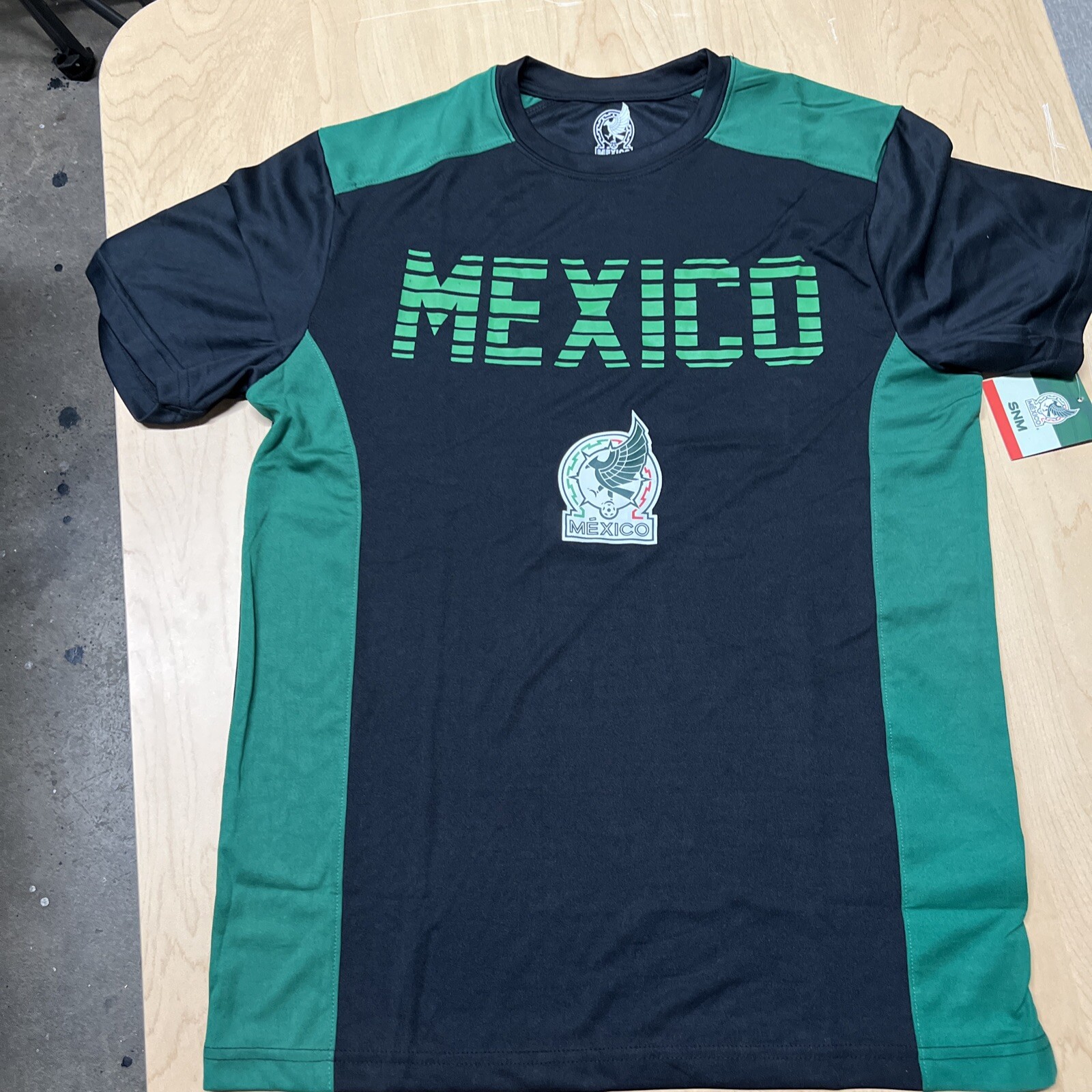 Mexico Soccer Jersey Size S / Camisa Mexico Talla S