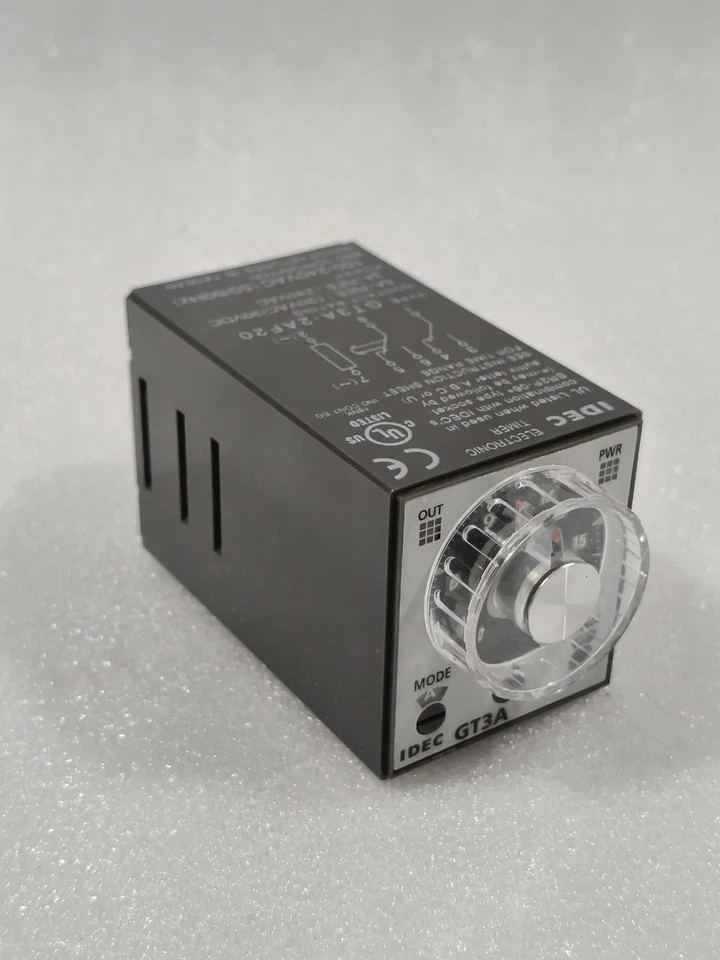 IDEC GT3A- 2AF20 ELECTRONIC TIMER VOLTAGE 100-240VAC FREE FAST SHIPPING - Image 3 of 4