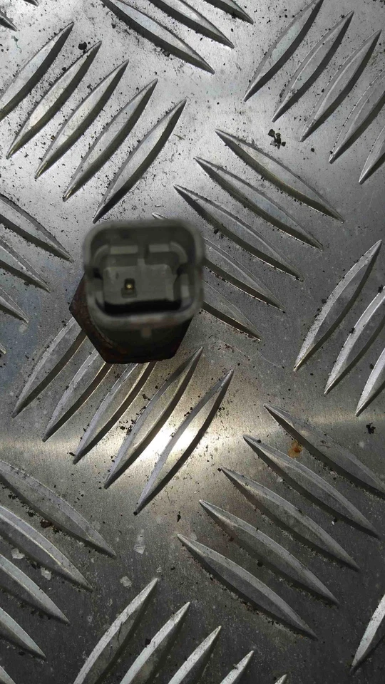 Sensore temperatura CITROËN JUMPY U6U 2.00 Diesel 69kw 2000 11260760 - Immagine 2 di 2