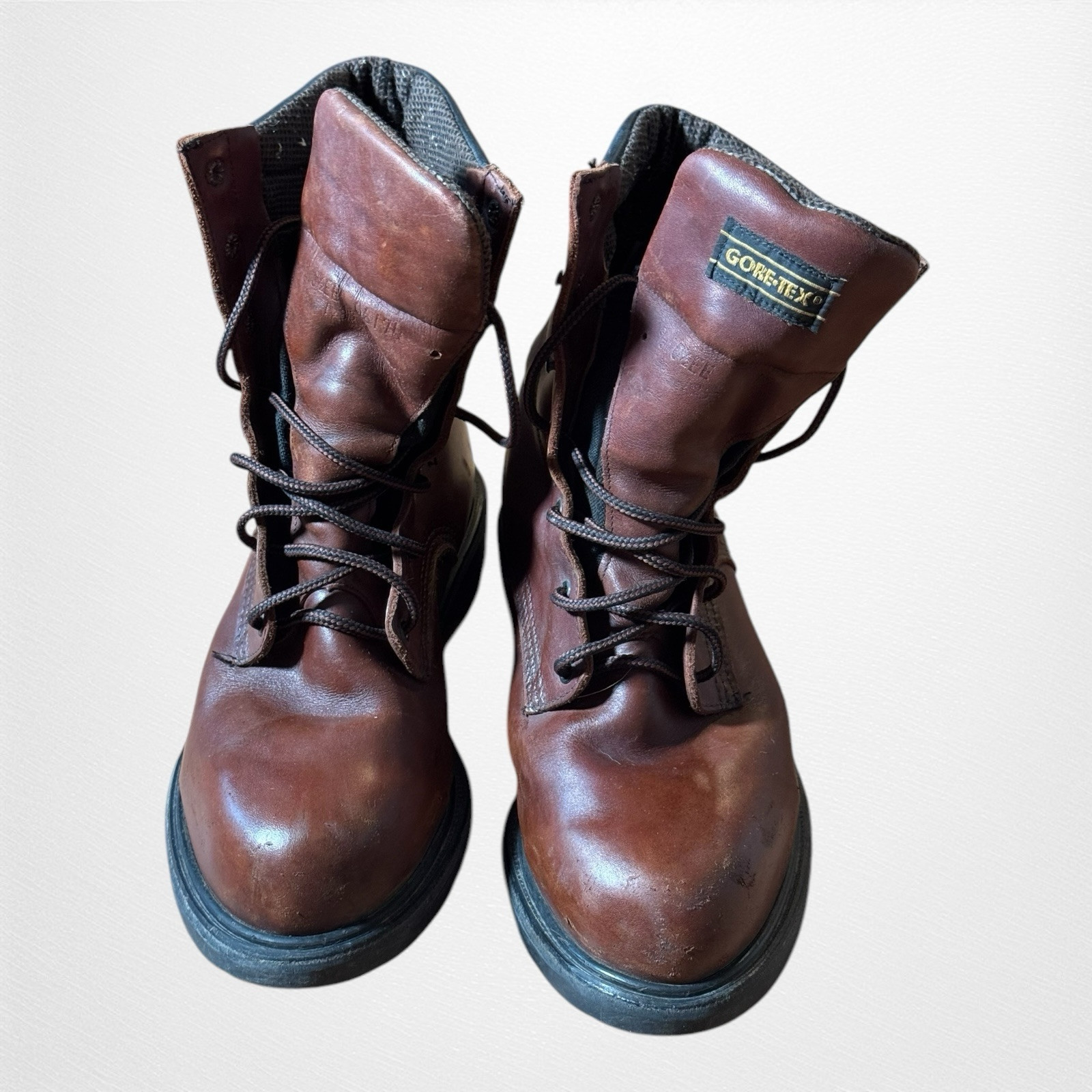 Red Wing 1233 Men's 10.5 EE  Insulated Gore-Tex Leather Boots Brown USA