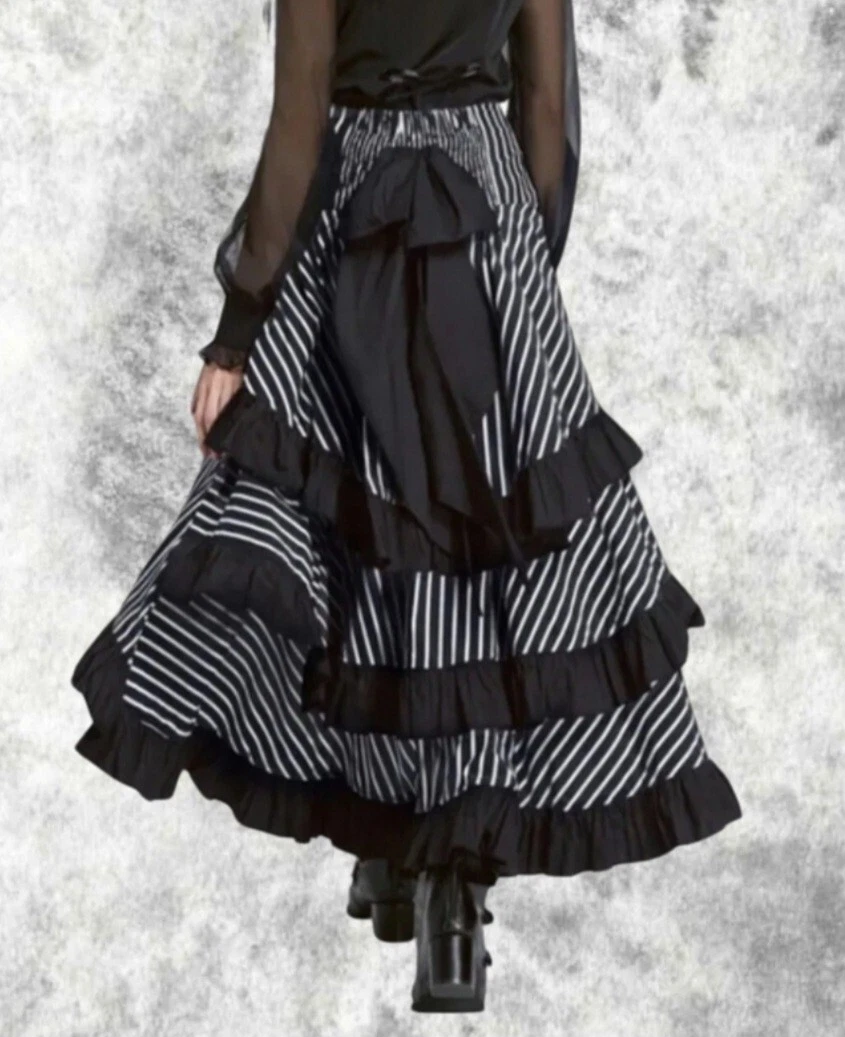 Black and white striped skirt clearance 4xl