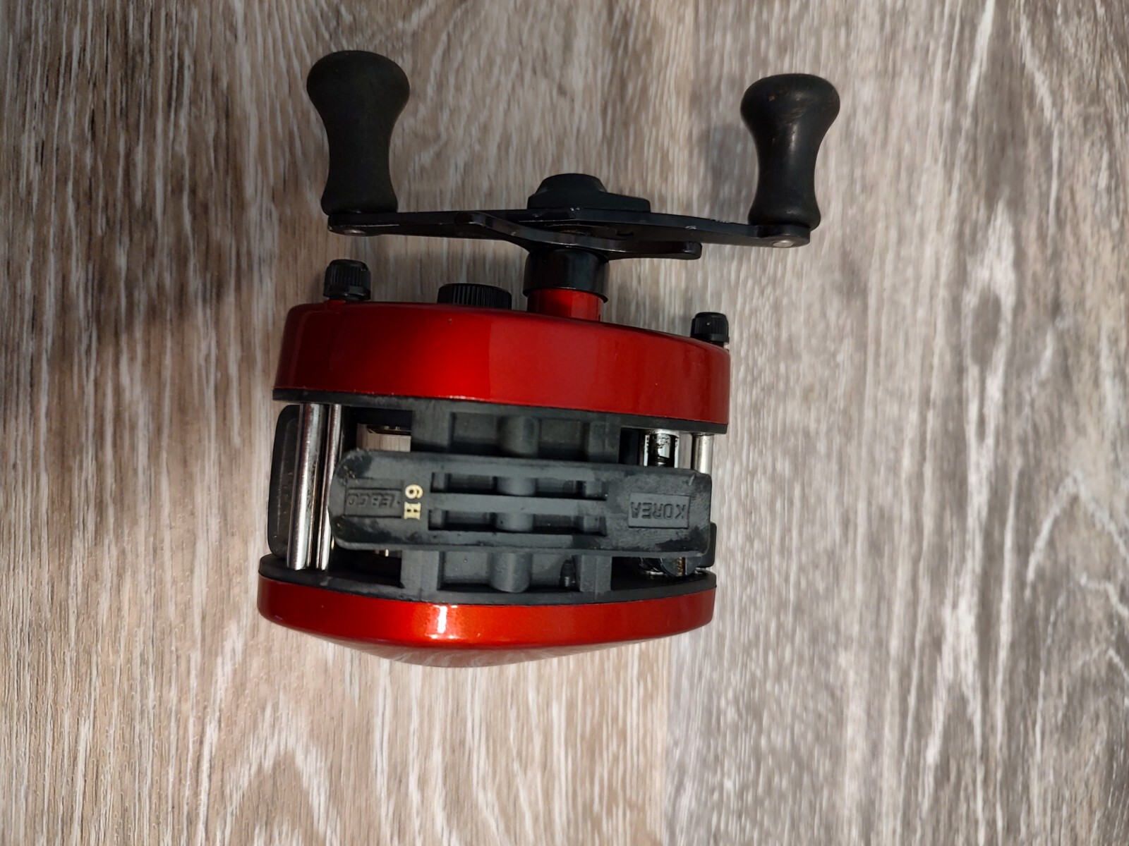 Rare Vintage Quantum QL500 Lite Baitcast Reel  1BB Thumb Rest Red Magnum Gears 
