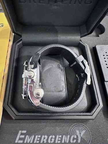 Breitling Emergency Mission A73322 45mm Chronograph Silver Dial Box And Papers - Picture 7 of 21