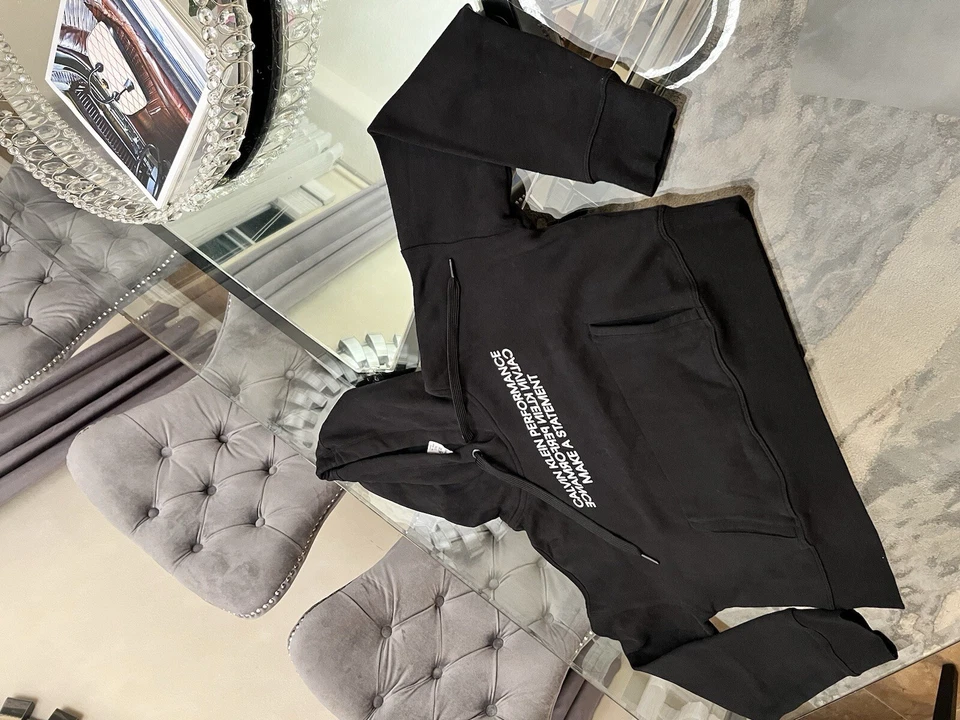 Sudadera corta para mujer Calvin Klein Performance, negra jaspeada, pequeña Foto 2 de 4