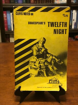 TWELFTH NIGHT by William Shakespeare (CLIFFS NOTES) 1960 - VERY GOOD COND