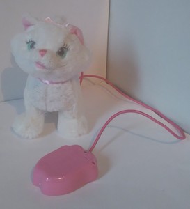 walking talking cat toy