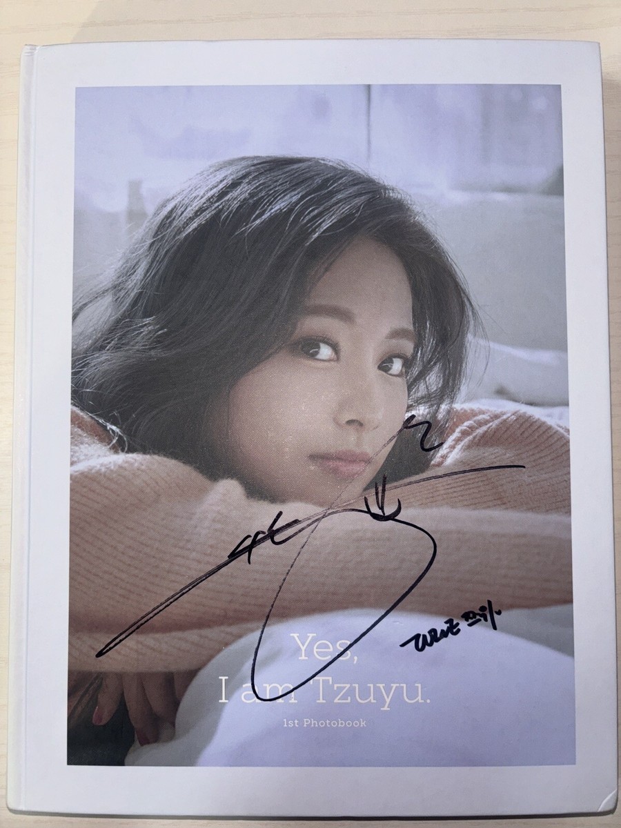 K-POP・アジア twice yes,iam tzuyu autograph TWICE TZUYU [YES, I AM TZUYU] Autographed Signed PhotoBook
