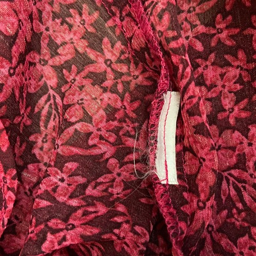 Women's Kut from the Kloth Small Burgundy Floral Button Front Top Sheer Roll Tab - Picture 5 of 7