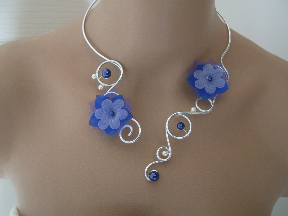 Collier Fantaisie Bleu Roi Et Argenté – Fleur Perle Verre, Mariage Soirée, Pas Cher