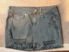 American Eagle Mini Green Skirt Sz 6 Short Distressed Super Stretch X w/Pockets