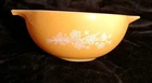 Vintage PYREX “Butterfly Gold” #443 2.5 Qt Cinderella Mixing Bowl