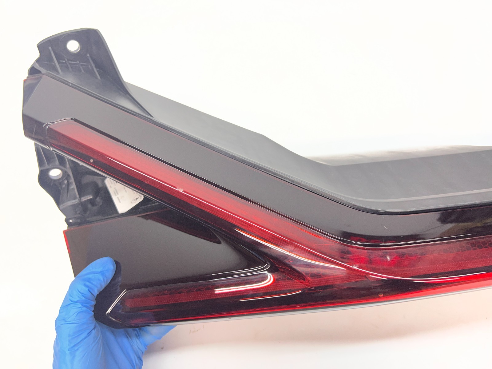 LAMBORGHINI REVUELTO COUPE REAR LEFT LH DRIVER SIDE TAIL LIGHT OEM 47B945095A