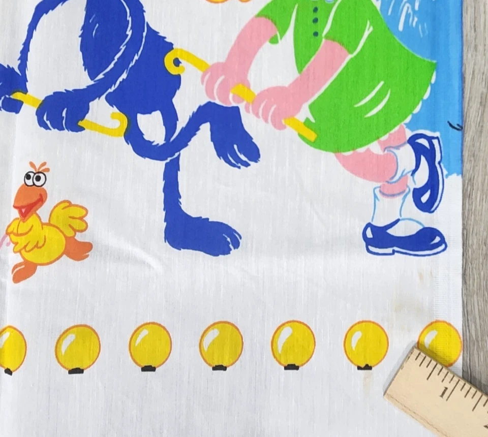 Sábana bajera de tela vintage de Plaza Sésamo remanente de teatro de los años 80 JCpenney Foto 4 de 4